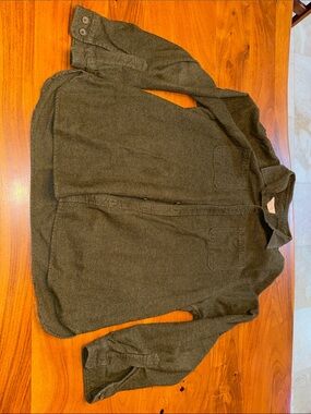 Boston Traders Men's Olive Button shirt